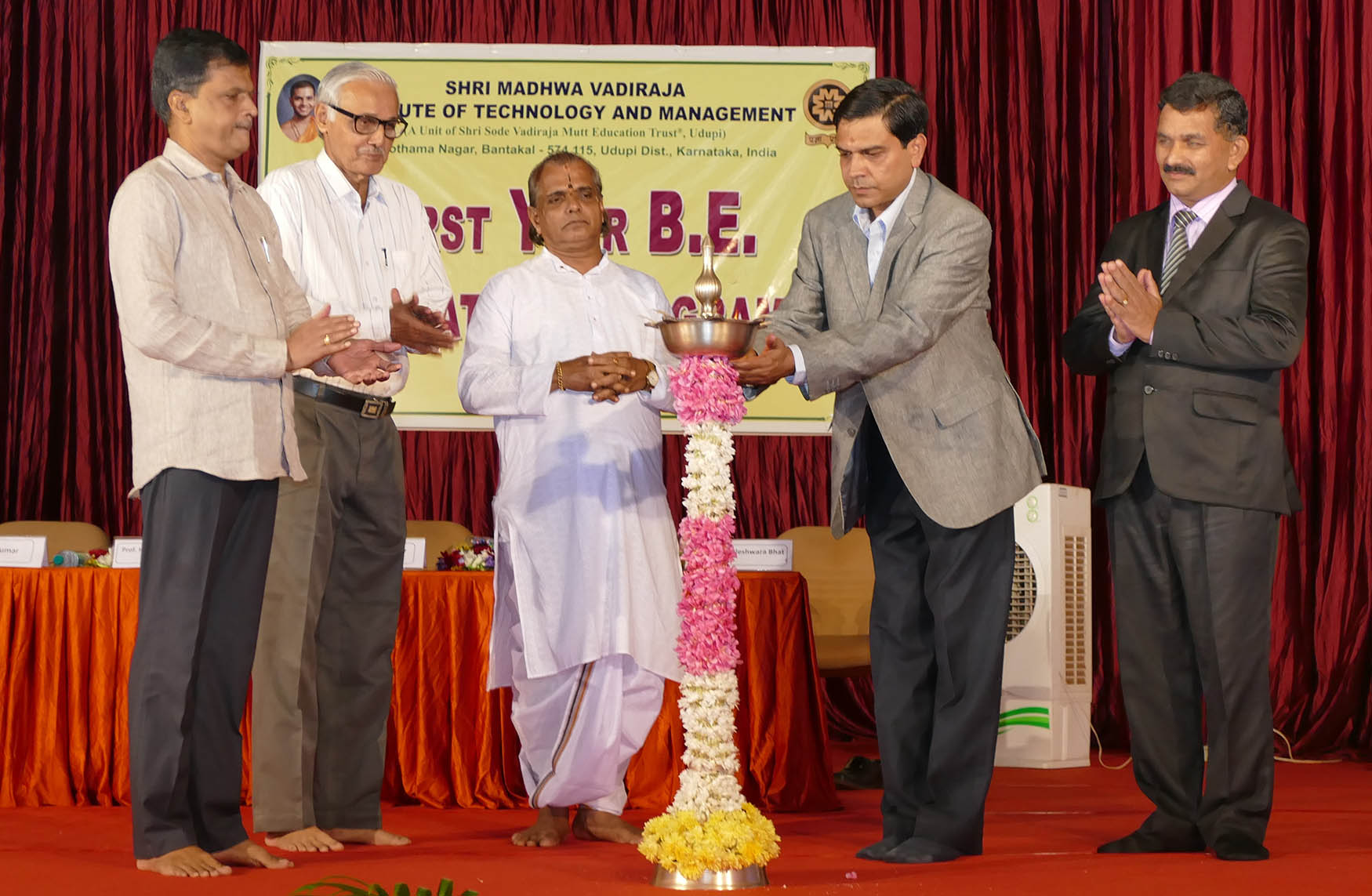 ‘ವಿದ್ಯಾರ್ಥಿಗಳು ತಮ್ಮ ಪ್ರತಿಭೆಯನ್ನು ಅಧ್ಯಯನಕ್ಕೆ ಬಳಸಿಕೊಳ್ಳಲಿ’